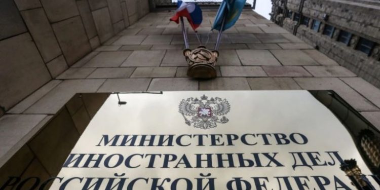 Rusia dëbon dy diplomatë bullgarë si shenjë hakmarrjeje