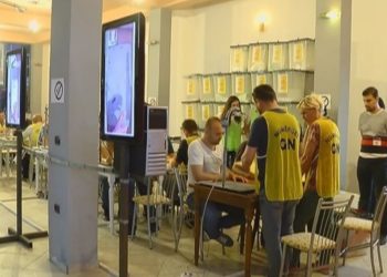 Shihni si blen me 50 mijë lekë votat anëtari i LSI-së (VIDEO)