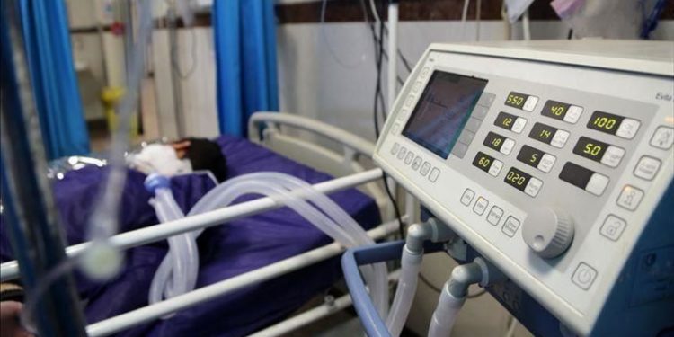 India shënon rekord të rasteve të reja me koronavirus, 184 372 të infektuar në 24 orët e fundit