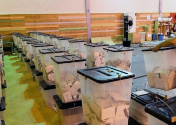 Nis numërimi i votave edhe në Tepelenë