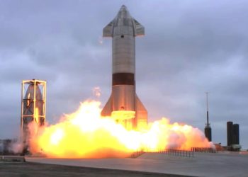 Test i suksesshëm i raketës së Elon Musk, udhëtimet hapësinore gjithnjë e më pranë