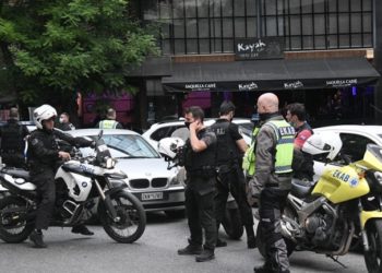 Tronditet Athina, ekzekutohet shqiptari me 8 plumba