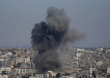 Izraeli bëhet gati për luftë, vendos tanket te Rripi i Gazës