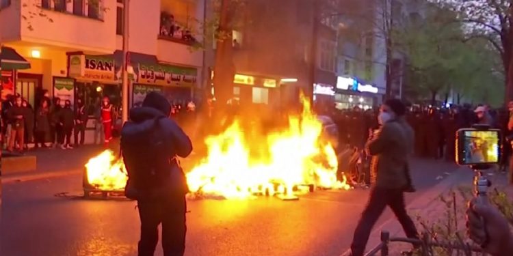Protesta të dhunshme kundër masave ndaj Covid-19 në kryeqytetet europiane