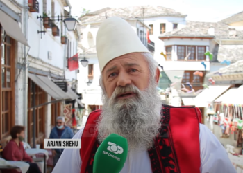Polifonia që tërheq turistët në Gjirokastër, si po përfshihen edhe fëmijët në grupet polifonike (VIDEO)