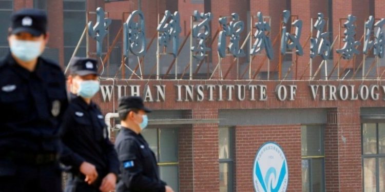 Kina reagon ndaj deklaratave të SHBA-së për origjinën e virusit: Manipulim politik dhe zhvendosje e fajit