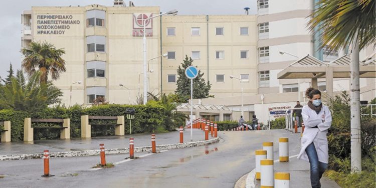 35-vjeçari në Greqi pëson trombozë pasi u vaksinua me AstraZeneca