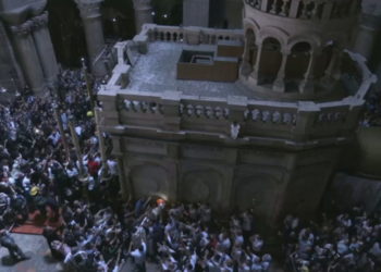 Mbi 2500 besimtarë kremtojnë Pashkët në tempullin e Jeruzalemit