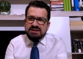 Kreshnik Spahiu: Pse në Tiranë gjen “patriotë” kundër Serbisë, por që ulin “brekët” para Greqisë?