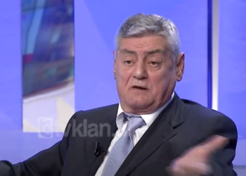 Patronazhistët, Dash Shehi: PS vë një legen të lagjes për të përgjuar