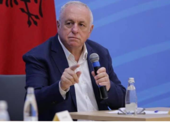 Tritan Shehu kundër vaksinës kineze: Nuk përdoret as në Afrikë, dardha e ka bishtin prapa…