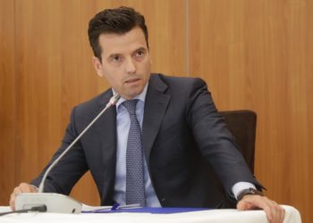 Do ta përjashtoni Berishën nga grupi parlamentar i PD-së? Agron Shehaj refuzon të përgjigjet