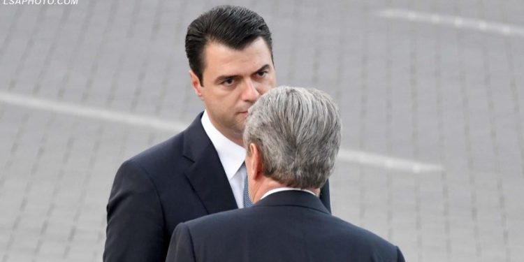 10 arsye pse Berisha duhet shpallet kryetar i PD në 13 qershor dhe mos fshihet më, pas emrit të Lulzim Bashës?