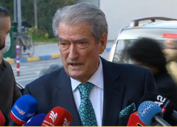 ‘Non grata’ në SHBA, reagon për herë të parë Sali Berisha