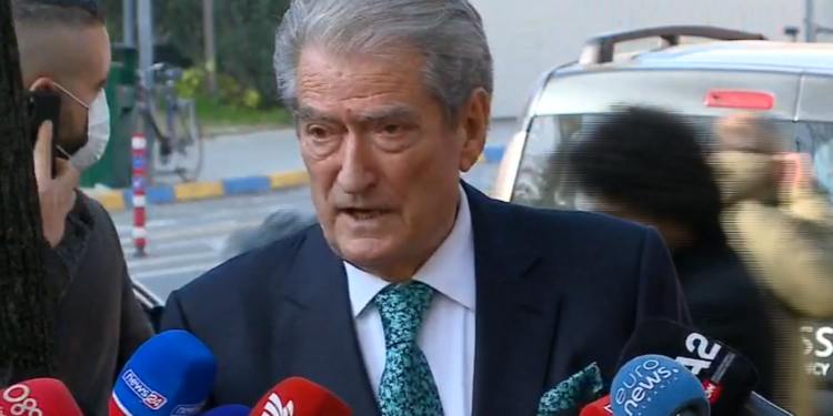 ‘Non grata’ në SHBA, reagon për herë të parë Sali Berisha