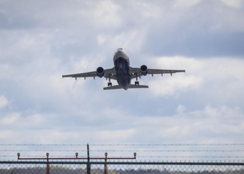 Italia i jep fund karantinës për turistët nga Bashkimi Europian