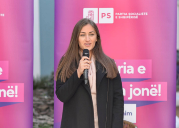 “Për Shkodrën nuk thotë kurrë ‘jo'”/ Deputetja e zgjedhur falenderon kryeministrin: Sonte Vllazninë e duartrokasim në stadium