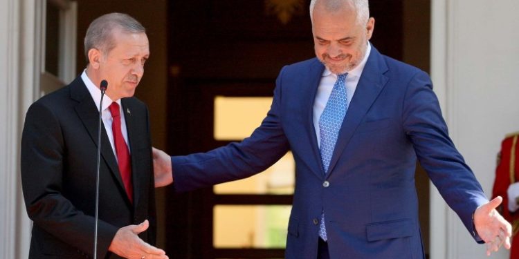 Gazeta greke: Rama, turkofili tinëzar në veriperëndim të Greqisë