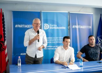 Ferdidant Xhaferraj “tradhton” Bashën, del në mbështetje të Agron Shehajt