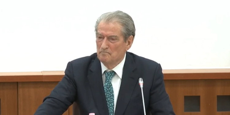 Berisha sinjal Bashës: Bashkëqeverisja PD-PS do të ishte fatalitet për Shqipërinë