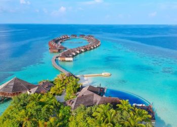 Maldive ndalon turistët nga Azia e Jugut