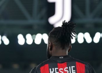Dy zogj me një gur, lëvizja e “President Kessie” mrekullon milanistët (Video)