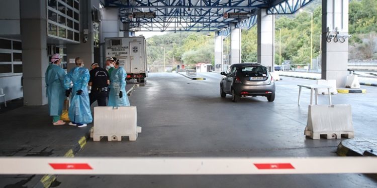 Greqia vendos: Kufiri me Shqipërinë mbyllur deri më 31 maj