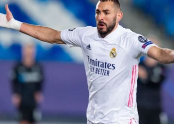 Revista franceze e shpall Benzeman si futbollistin më të mirë në Evropë