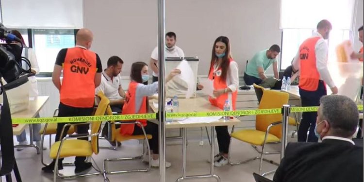 LSI dështon edhe pas rinumërimit të votave në Berat, rikuperon vetëm 15 vota