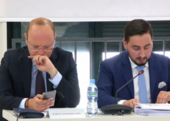 Zgjedhjet në Gjirokastër, PD nxjerr emrat e atyre që sipas selisë blu tjetërsuan vullnetin e qytetarëve (VIDEO)