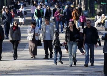 Popullsia e Shqipërisë po tkurret, mjekët ngrenë alarmin: Fertiliteti te meshkujt ka rënë rreth 50%