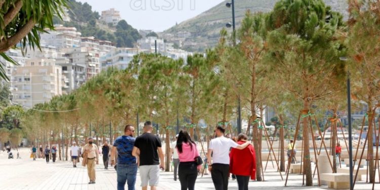 Investimi drejt fundit, shihni si duket lungomare e Sarandës (FOTO)
