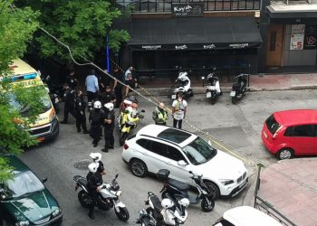 ‘Dosja e zezë’ e shqiptarit që u ekzekutua në Athinë, lëvizte me patinë elektrike dhe mbante jelek antiplumb