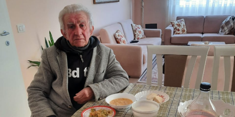 Thirrje për ndihmë/ 76-vjeçari humb kontaktin me familjen