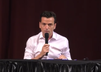 Agron Shehaj takime në Vlorë: Me Bashën kryetar, PD rrezikon të qëndrojë në opozitë për 12 vjet