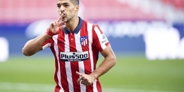 Luis Suárez “thumbon” Barçën: Kujtuan se kisha mbaruar, por jam pranë titullit…