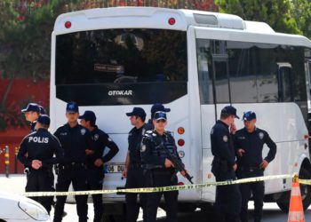 Gulen akuzohet se organizoi grusht shteti në Turqi, agjentët i arrestojnë dhe riatdhesojnë nipin