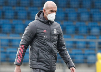 Plas te Real, lojtarët kundër Zidane. Francezi përjashton yllin nga skuadra