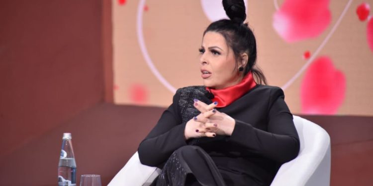 Aksidenti tragjik, Aurela Gaçe: Më kap ankthi të dal në autostradë me fëmijët