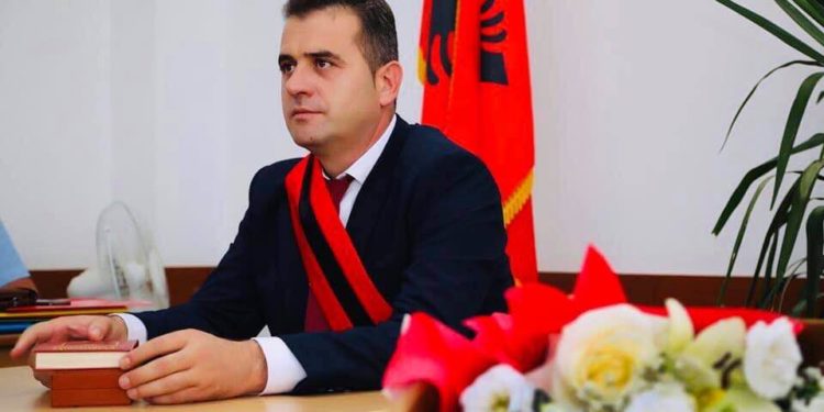 E konfirmon Prokuroria: Kryebashkiaku i Mallakastrës i dënuar në Greqi me 3 vite burg