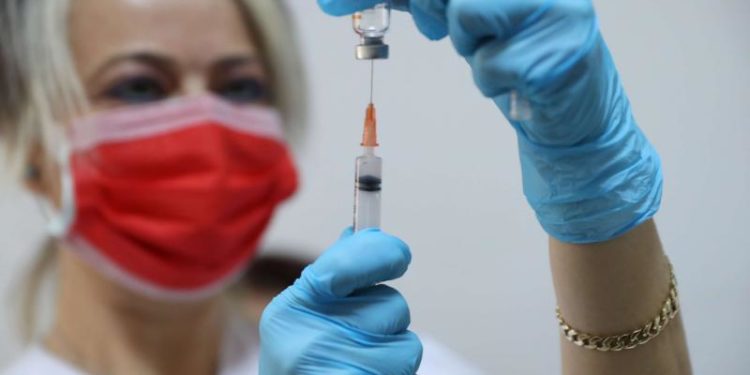 Kina miraton përdorimin e vaksinës Sinovac te fëmijët