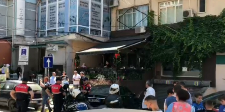 Sot kishte seancën e 5-të të divorcit, kush është i riu që u ekzekutua me breshëri plumbash nga vjehrri