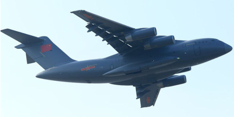 16 avionë kinezë fluturojnë në hapësirën ajrore të Malajzisë