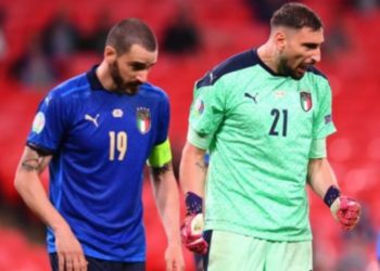 Italia, dy rekorde për të arritur në çerekfinale