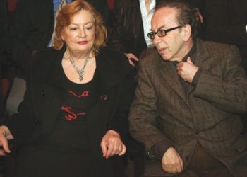 Ismail dhe Helena Kadare rikthehen përfundimisht për të jetuar në Shqipëri