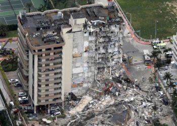 Gjendet trupi i pestë i pajetë nën rrënojat e ndërtesës në Florida