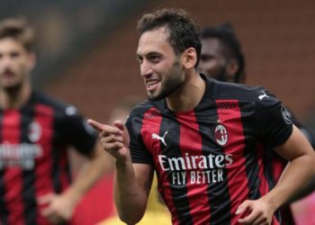 Ç’ndodh në duelin Milan-Inter për Calhanoglu
