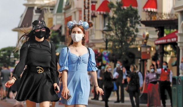 BE i trembet kërcënimit të mutacionit Delta