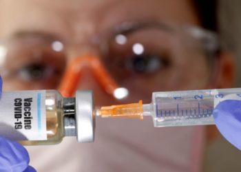 Greqia do t’i dhurojë 20 mijë doza vaksine Shqipërisë