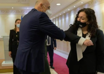 Greqia rrit prezencën në Kosovë, Ministri i Jashtëm viziton sot Prishtinën